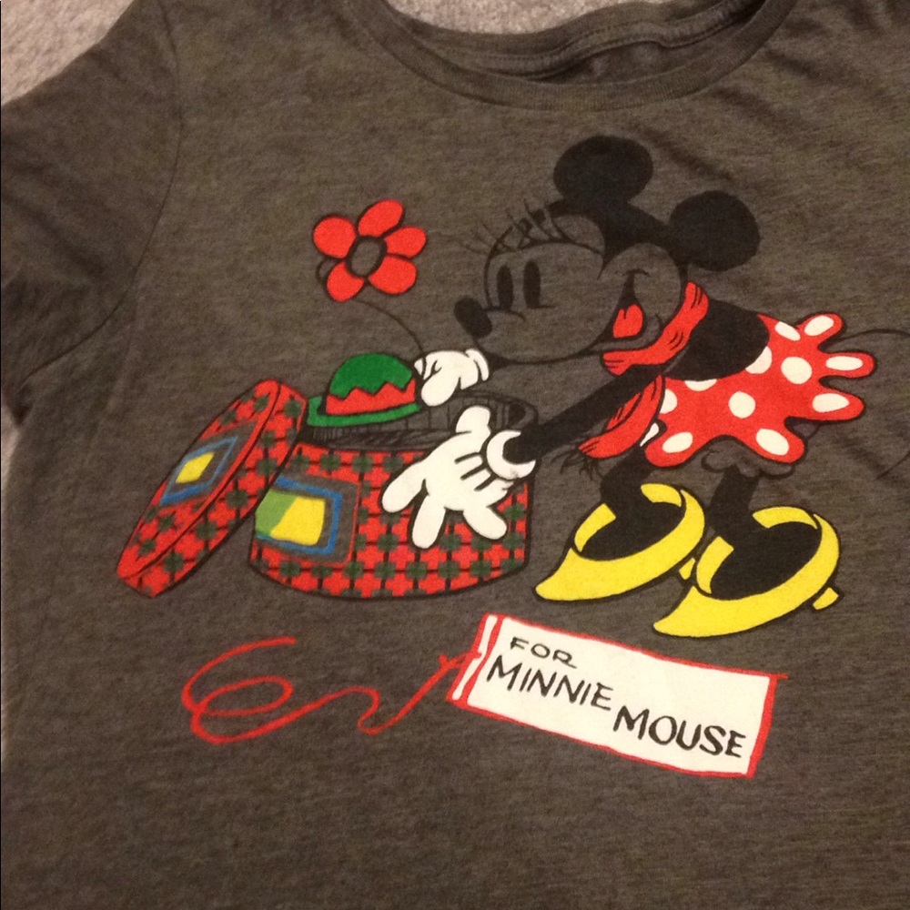 DISNEY MINNIE MOUSE TEE SHIRT SMALL ADULTS